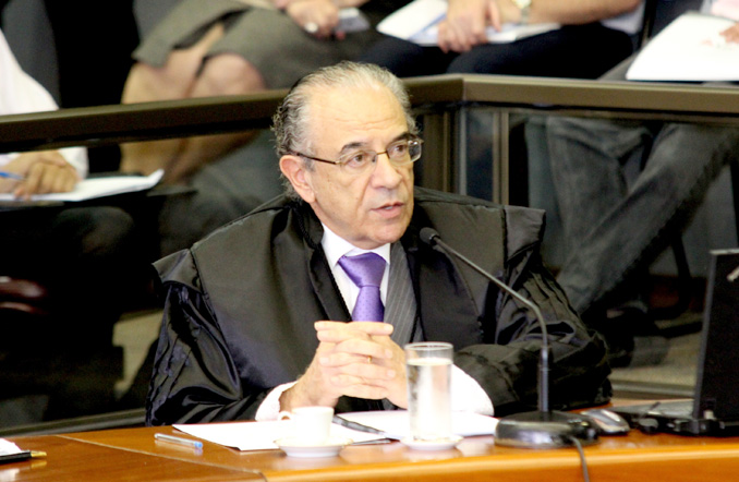 O Conselheiro Sebastião Helvecio foi o relator do Balanço Geral do Estado de 2010
