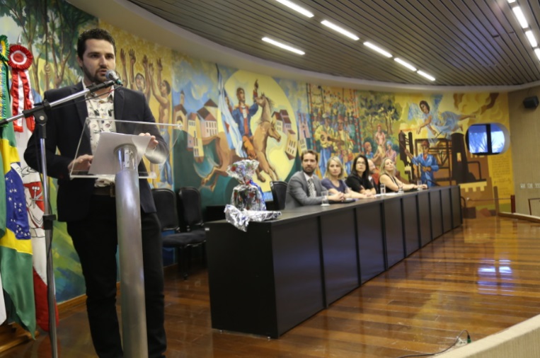 Alexandre emocionou a plateia com o discurso