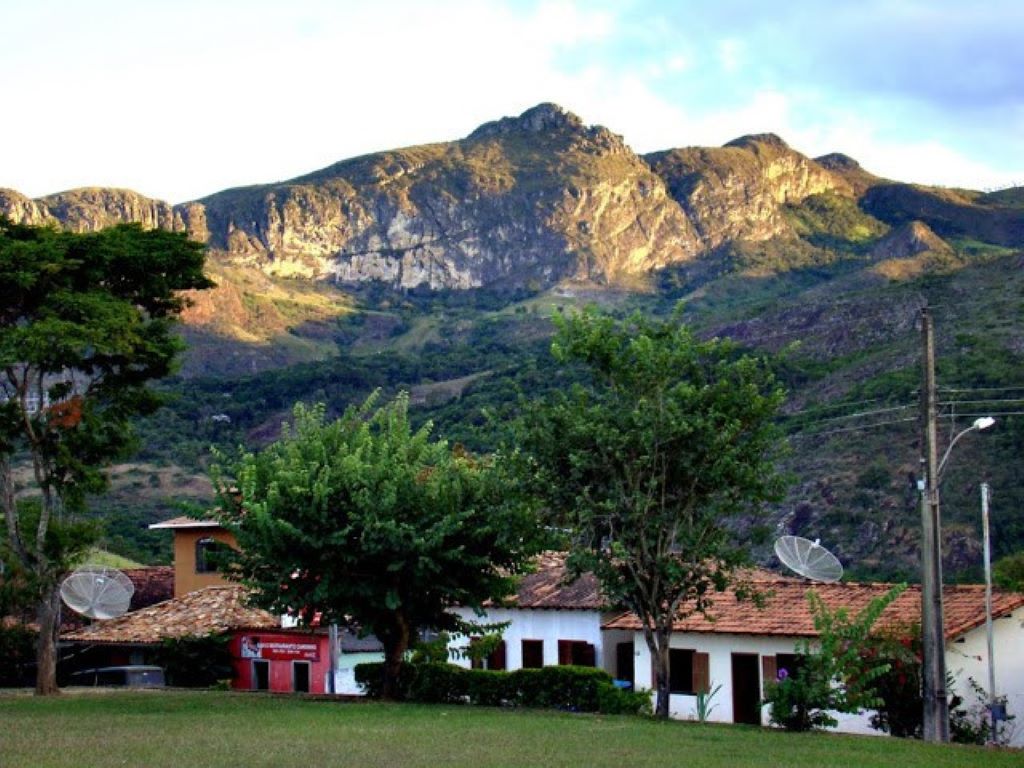 A cidade de Itambé do Mato Dentro fica próxima ao Parque Nacional da Serra do Cipó, na Região Metropolitana de Belo Horizonte.