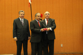 Delegado Walter Ávila (ao centro) representou o Conselheiro Wanderley Ávila
