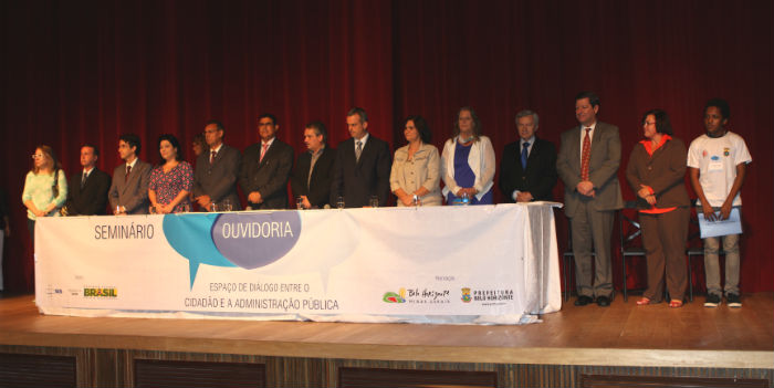 Mesa de honra da solenidade de abertura do seminário